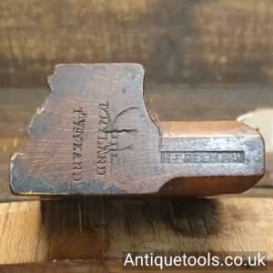 Lot: 257 Very Rare Complex Moulding Plane H.FreemaͶ 