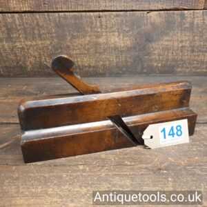 Lot 148 Rare Maker antique 18th century R. Aubin, Salop 10” square ovolo beechwood moulding plane